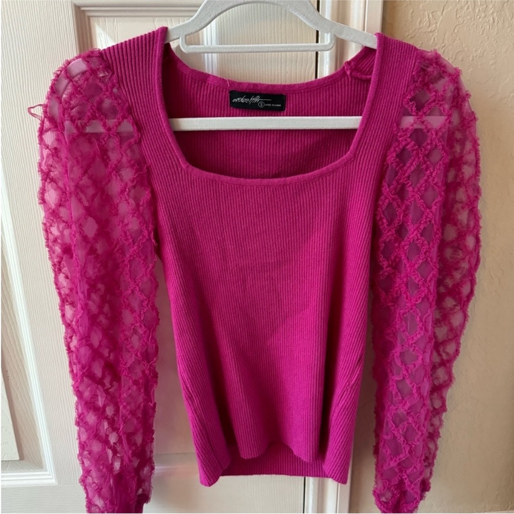 pink boutique sweater with puffy sleeves